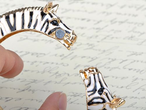 Golden Toned Metal Alloy Black and White Enamel Twin Zebra Cuff 