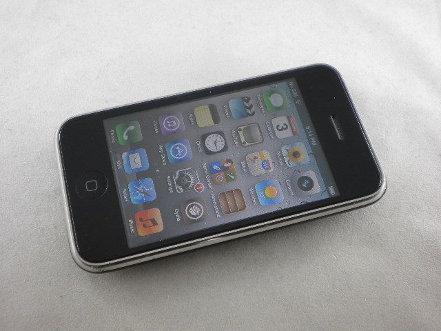 APPLE IPHONE 3GS 16GB 16 GB BLACK CELL T MOBILE AT&T UNLOCKED  