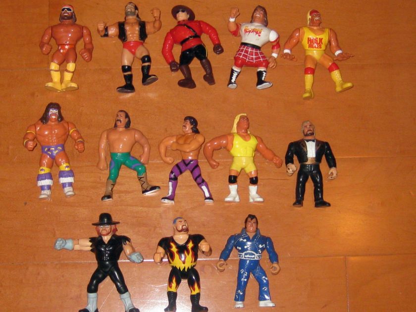 VINTAGE HASBRO WWF WRESTLING FIGURES   LOADS TO CHOOSE FROM   POSTAGE 