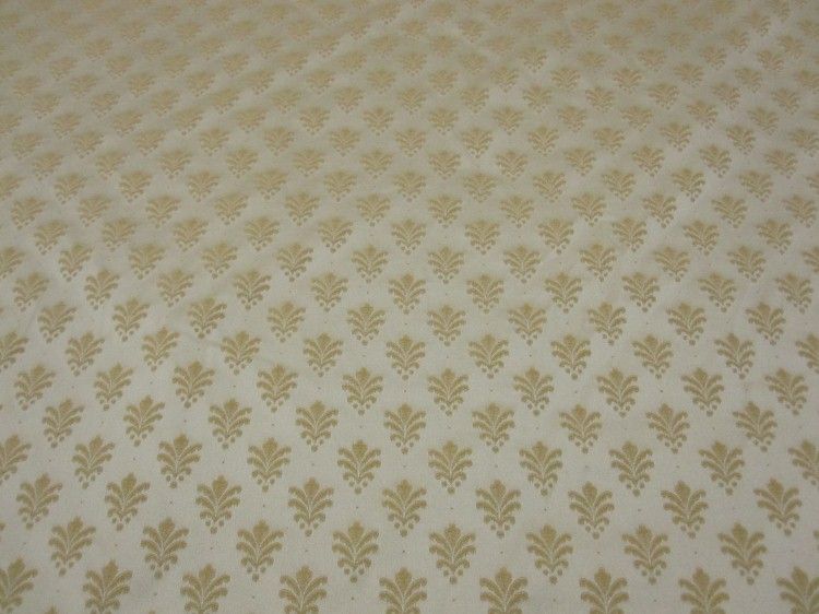 ITALIAN DESIGNER FABRIC GOLDEN FLEUR DELIS ON STRAW GROUND UPHOLST 