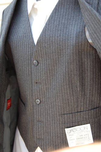 NEW SASSON 3 PIECE GRAY PINSTRIPE WOOL SUIT  