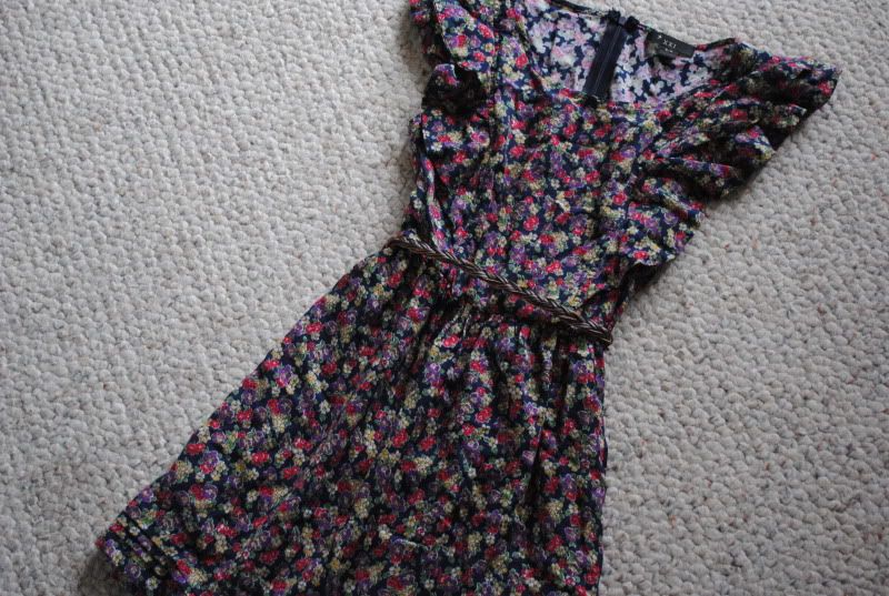FOREVER 21 NAVY BLUE FLORAL SHORT SLEEVE RUFFLE MINI DRESS SMALL 