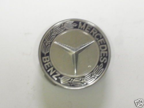 USED MERCEDES BENZ CHROME WITH BLUE FACTORY CENTER CAP  