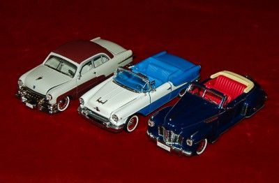 DIE CAST REPLICA 132 BUICK 1941/FORD 1951/OLDSMOBILE 1955 SET OF 3 