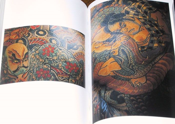 Tattoo Ransho Japanese Traditional Yakuza Suit & Detail  