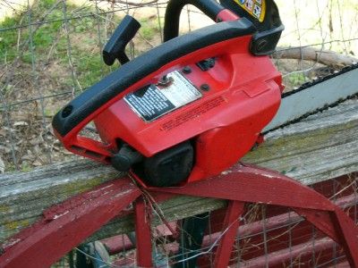 VINTAGE HOMELITE XL CHAINSAW 10 BAR AND CHAIN RUNS GREAT  