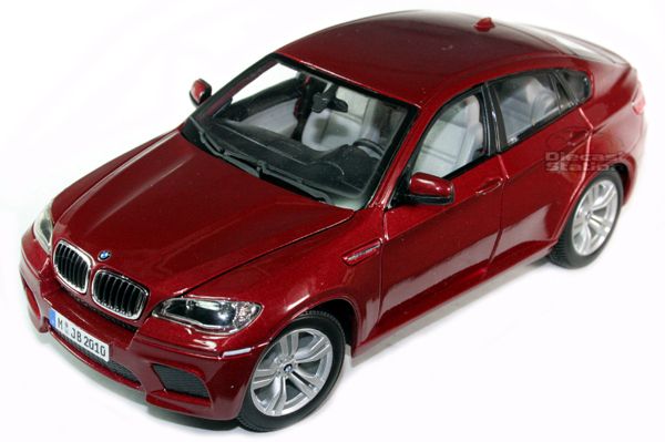 Bburago BMW X6 M 1/18 Die Cast RED Diamond Collection  