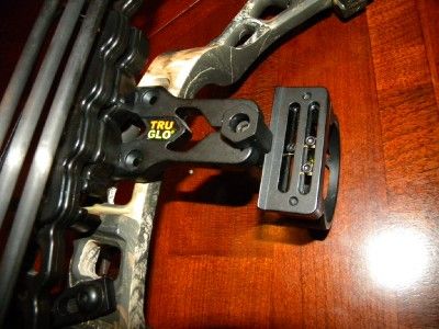   TRIUMPH COMPOUND BOW 2007 BOWTECH BOW 70# TRU GLOW EXTREME  