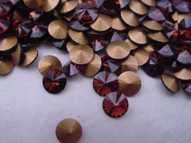 36 VTG SWAROVSKI RIVOLIS #1122 29SS SMOKED TOPAZ COLOR GF  