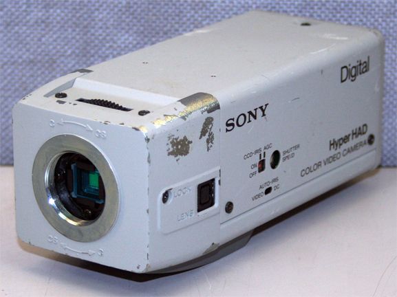 Sony SSC DC30 Color CCTV Hyper HAD Video Camera  