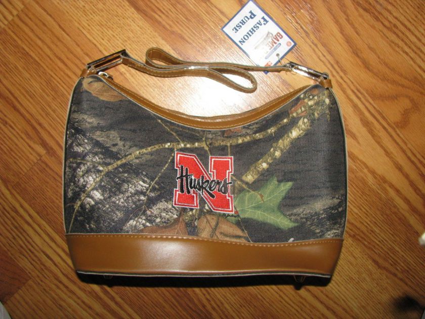 NWT Nebraska Cornhuskers Camouflage Ladies Purse  