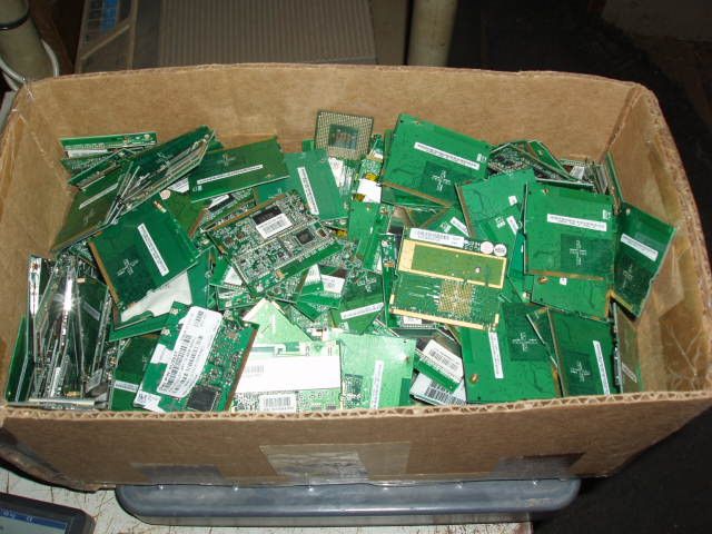 LOT OF 9.4 POUNDS OF GOLD SCRAP MINI WIFI CARDS ALL GOLD EDGED  