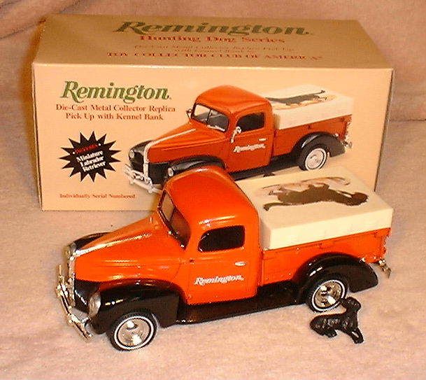 ERTL REMINGTON LABRADOR RETRIEVER 1940 FORD HUNTING DOG  