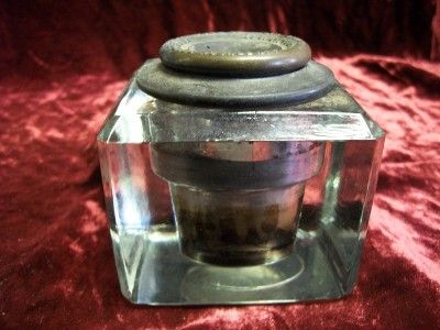 1907 SENGBUSCH SELF CLOSING GLASS INKWELL  