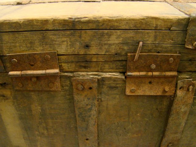   WAR era WOOD & IRON STRAP Old CAMPAIGN Wagon CHEST Lock BOX  