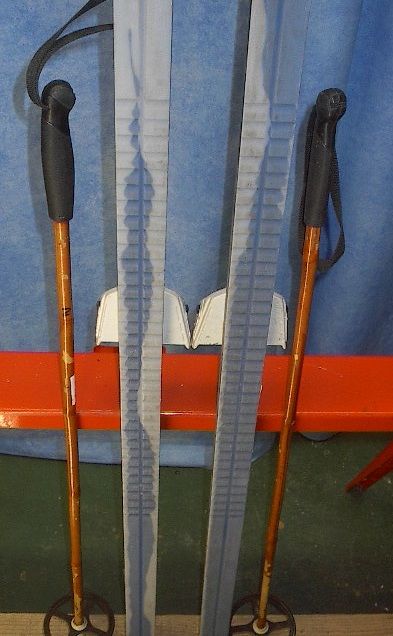 KIDS Cross Country 62 Skis 3 pin 160 cm +Poles Waxless  