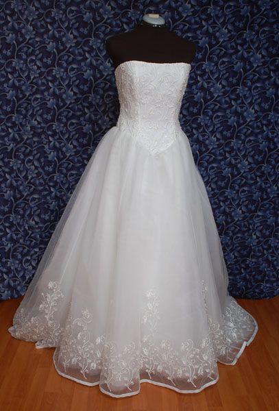 FIXER White Tulle Embroidered Strapless Princess Wedding Dress  