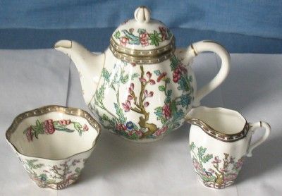 COALPORT INDIAN TREE ENGLISH CHINA TEAPOT, CREAMER, & OPEN SUGAR 