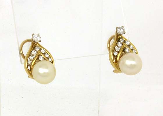 STYLISH 14K GOLD, DIAMONDS & PEARLS HUGGIE EARRINGS  