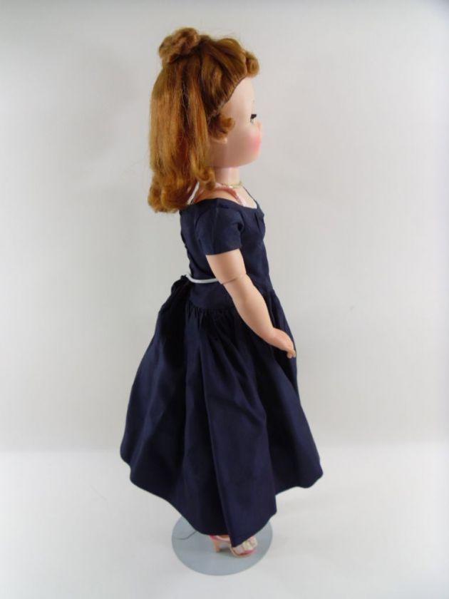 Vintage Madame Alexander 21 Cissy Doll + Outfit Good Condition  