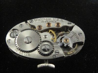 VINTAGE LADIES WALTHAM 15J WRISTWATCH MOVEMENT RUNNING  