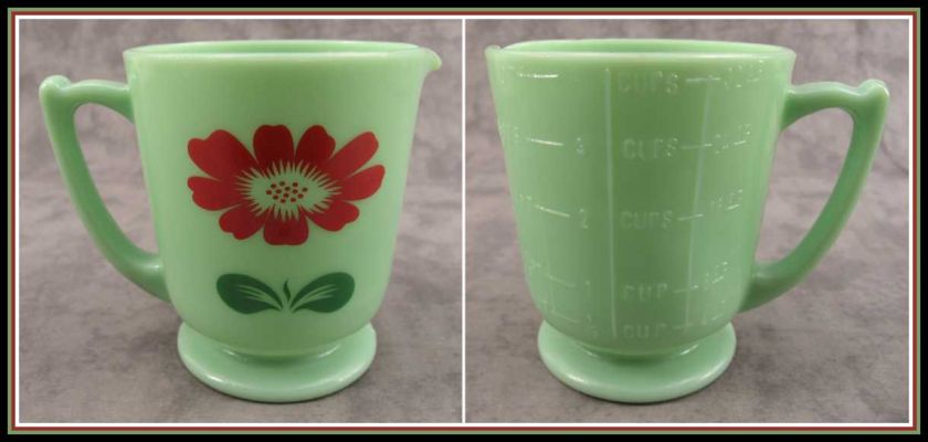 JADEITE GREEN GLASS 1 QUART MEASURING CUP ~4 CUP/32 OZ~  