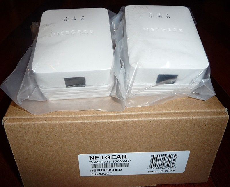 TWO NETGEAR XAV2001 POWERLINE AV 200 ADAPTER XAVB2001  