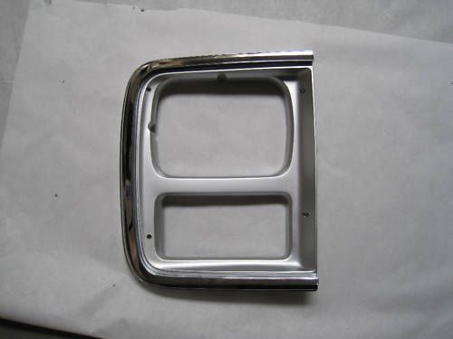 85 86 87 88 89 90 91 CHEVY VAN RH HL BEZEL CHROME *NEW*  