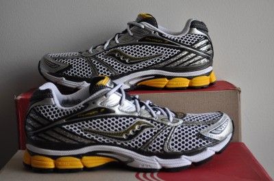 Saucony Progrid Triump 7 Mens Running Shoes US 11 EU 45  